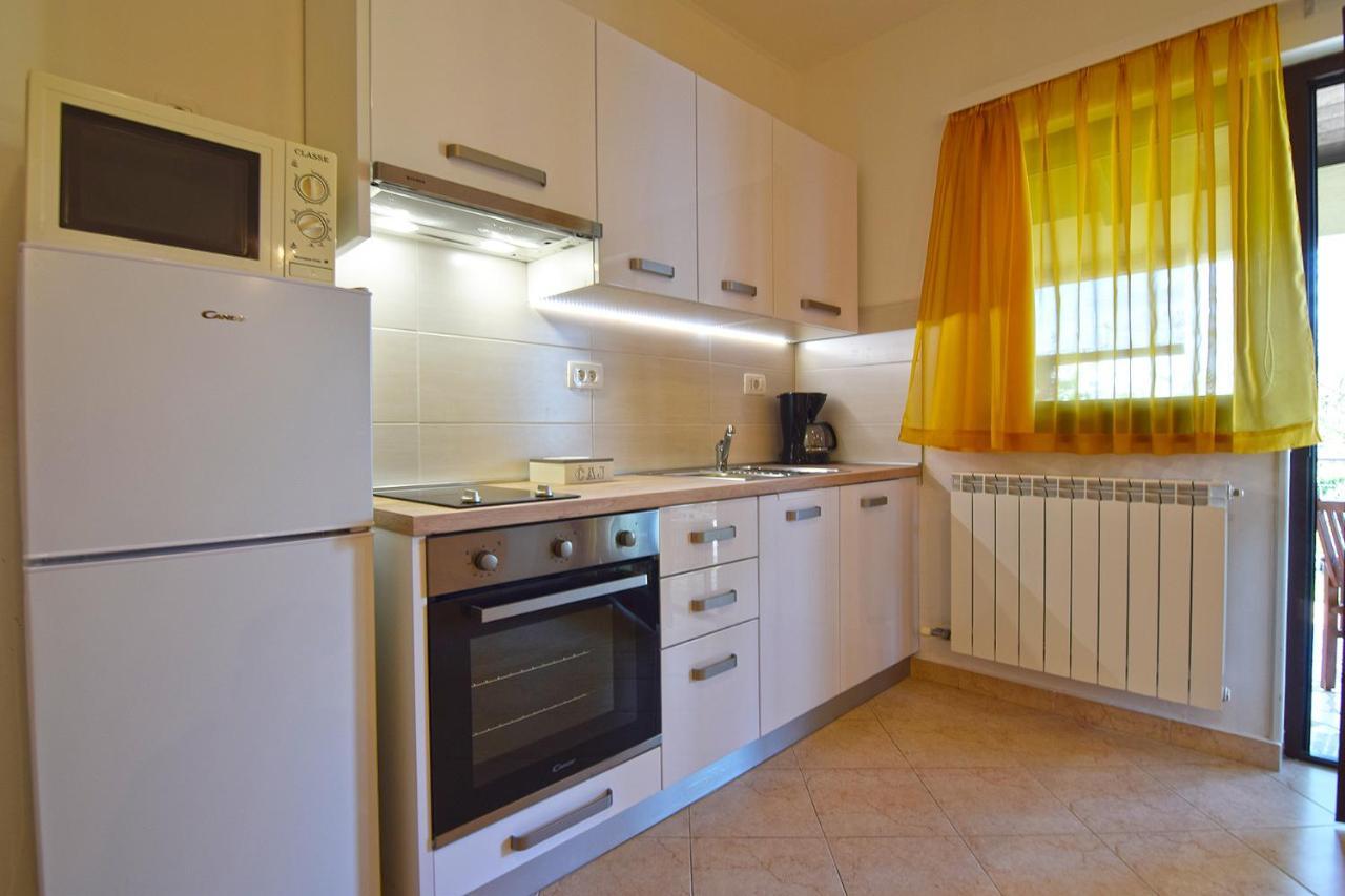 Apartments Bor Medulin Extérieur photo