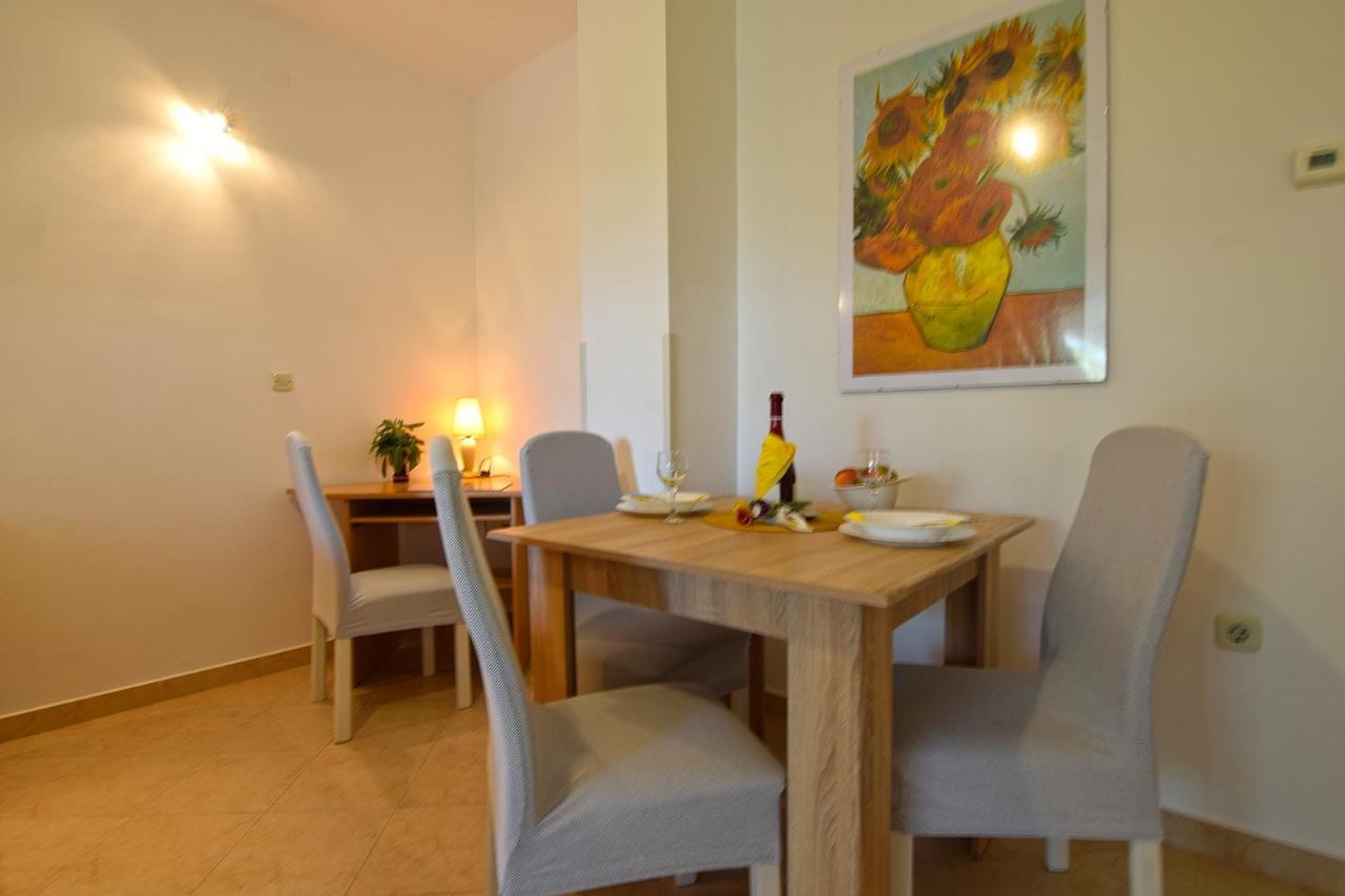 Apartments Bor Medulin Extérieur photo