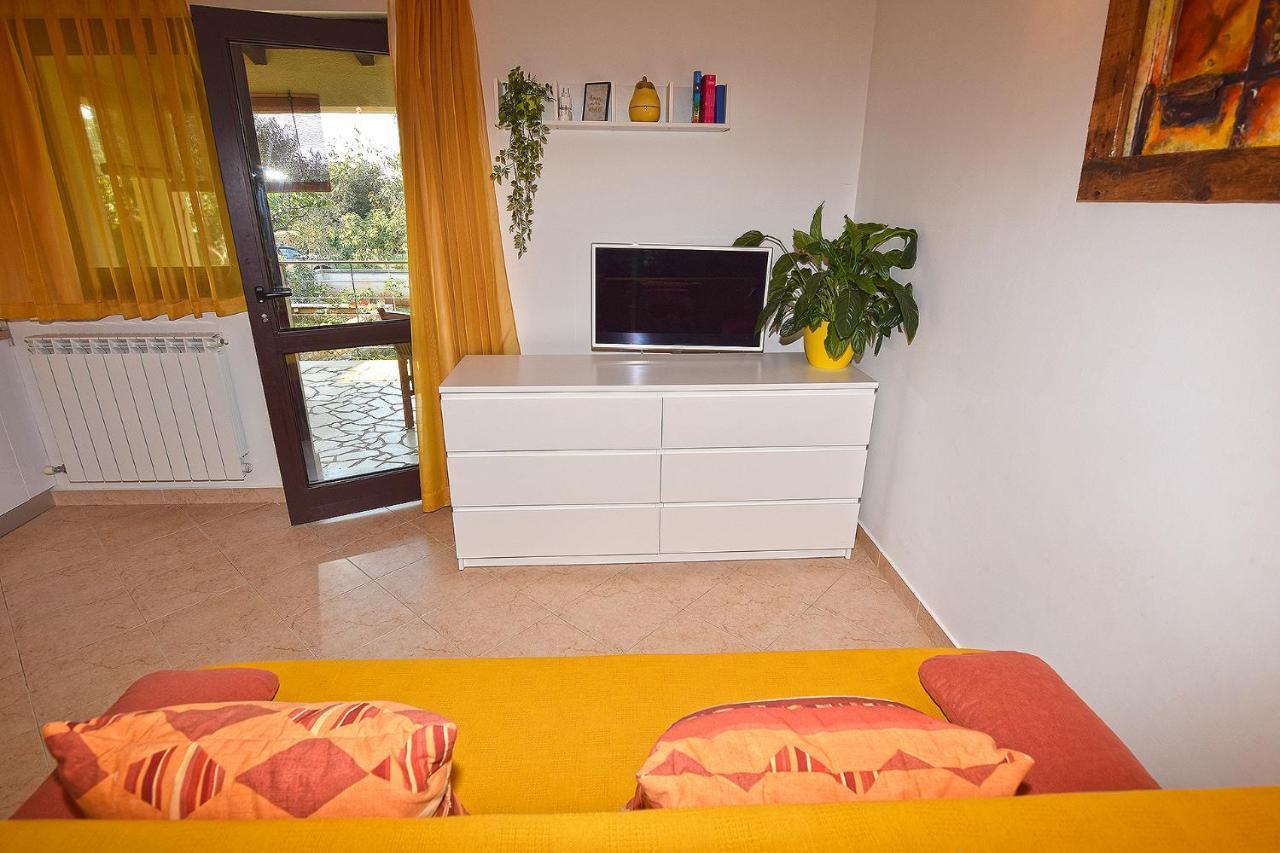 Apartments Bor Medulin Extérieur photo