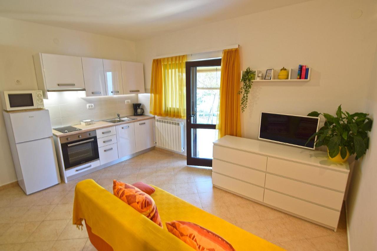 Apartments Bor Medulin Extérieur photo